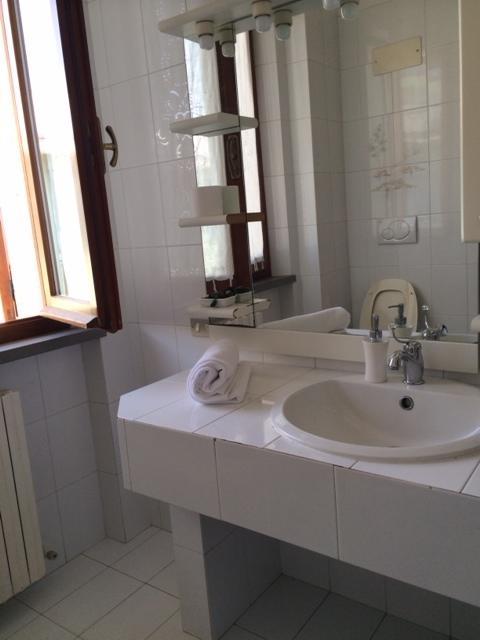 Brezza Affittacamere Montemarciano Kamer foto